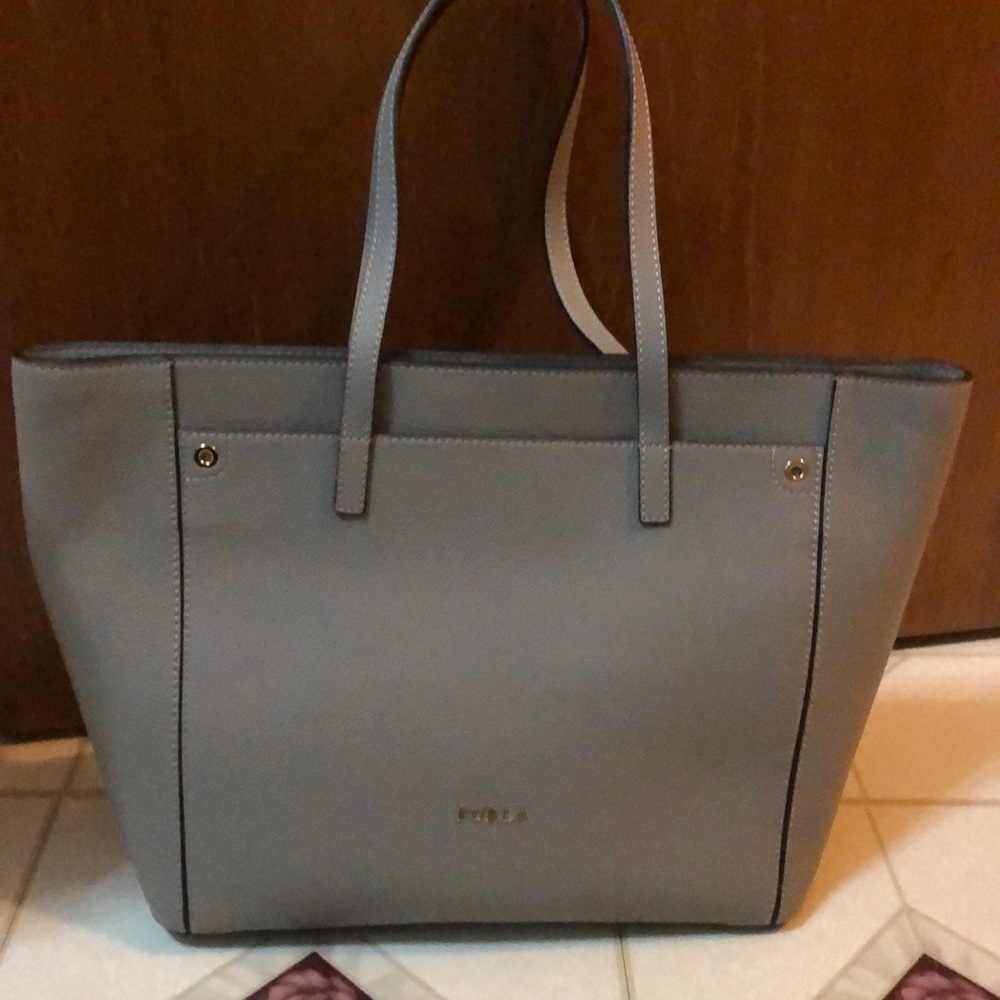 Furla Teresa Tote in sabbia grey